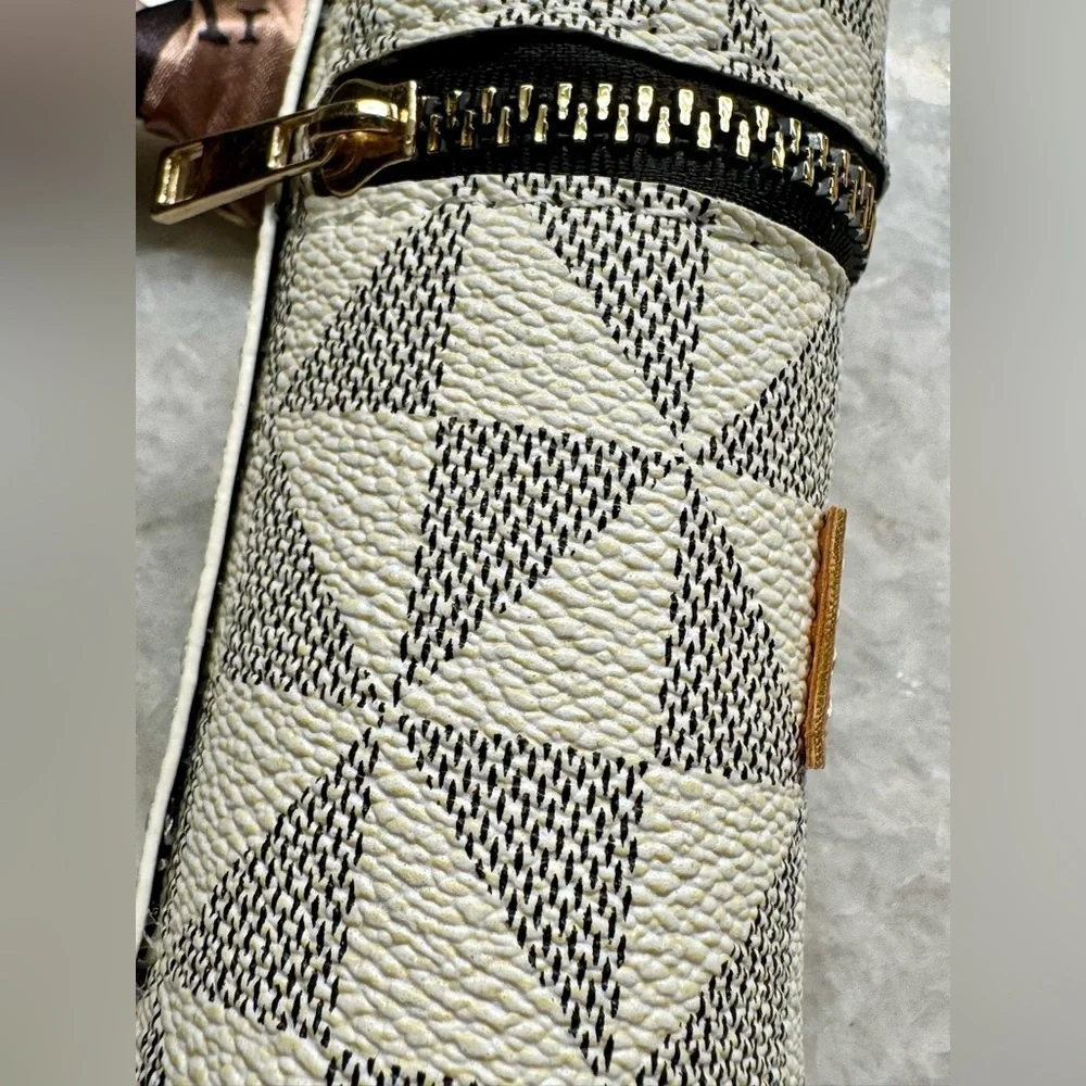 New White Geometric Print Mini Bag Purse Charm Keychain w/ Scarf & Vintage Heart